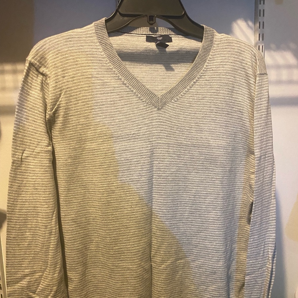 Gap gray and white striped sweater